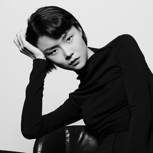 性一交一乱一A片熟女
